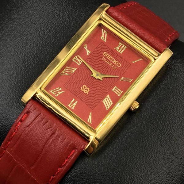Reloj de pulsera vintage Seiko Tank Red Slim de cuarzo para hombre. Regalo para él. Regalo para papá. Reloj japonés.