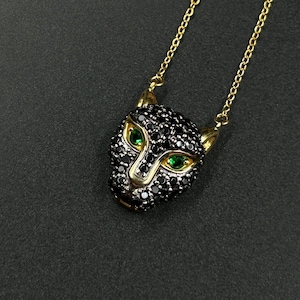 Colgante de collar con cara de leopardo de diamante negro redondo de 2 quilates, creado en laboratorio, estilo hip hop, con cara de leopardo negra, regalo para él, ojos de diamante verde.