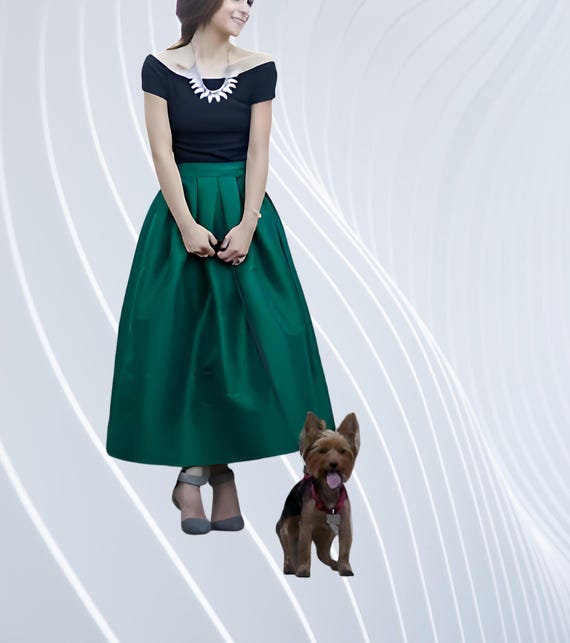 Emerald Green Taffeta Pleated Skirt With Pocket – Midi Length