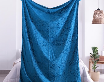 Teal Blue Burnout Velvet Throw Blanket With Tassels, Boho Velvet Sofa Couch Throw For Living Room Christmas Gift Luxury Throw 50x70 Inch