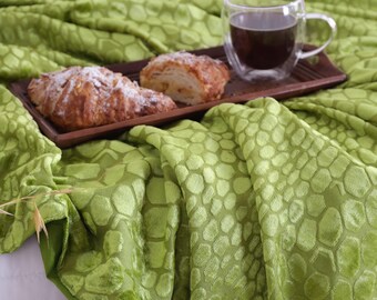 Green Burnout Velvet Throw Blanket With Tassels, Boho Velvet Sofa Couch Throw For Living Room Christmas Wedding Gift Luxury Throw 50x70 Inch