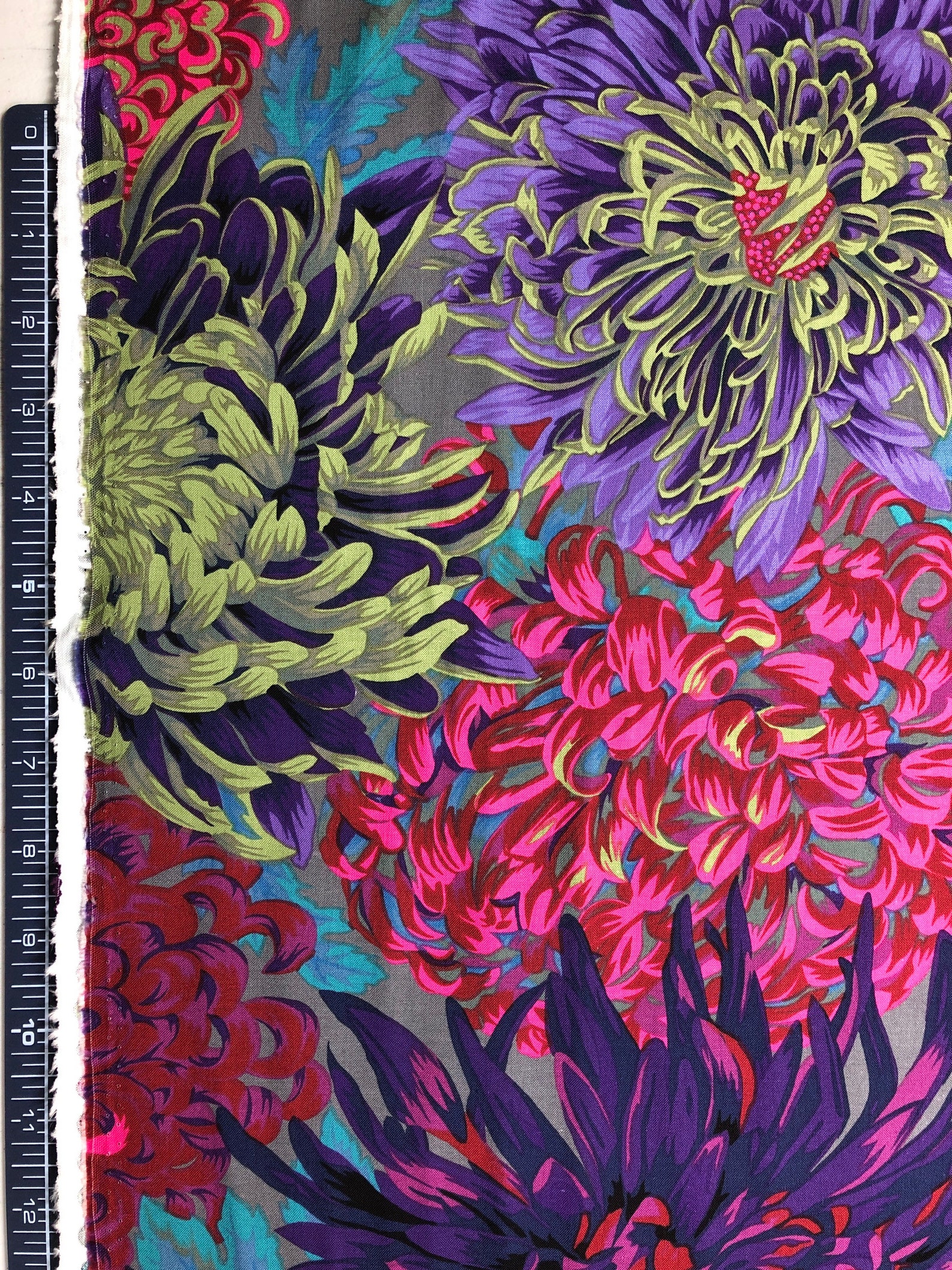 Japanese Chrysanthemum Antique PWPJ041 Kaffe Fassett Fabric Etsy