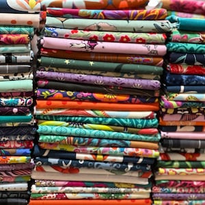 Fabric Scrap Bundle: Cotton Quilt Remnants (Designer Mix by Pound)