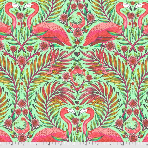 Tula Pink Solids Silver - Tula Pink - PER QUARTER METRE Tula Pink Solids Silver - Tula Pink - PER QUARTER METRE