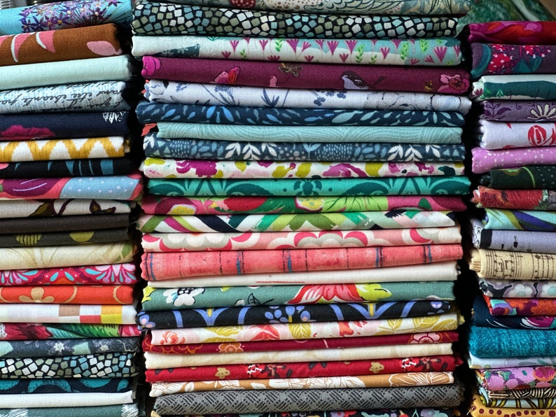 Quilt Fabric Scrap Bundle, Fabric Remnants, Designer Fabric Bundle, Mystery Bundle, Cotton Fabric Scrap, Fabric Grab Bag, By the Pound image 2