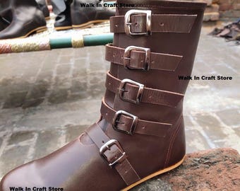 Botas de cuero hechas a mano con hebillas / Zapatos medievales para LARP / Calzado para disfraces de recreación histórica.