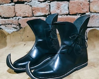 Handmade Curled Toe Leather Boots: Medieval Renaissance Viking Cosplay.