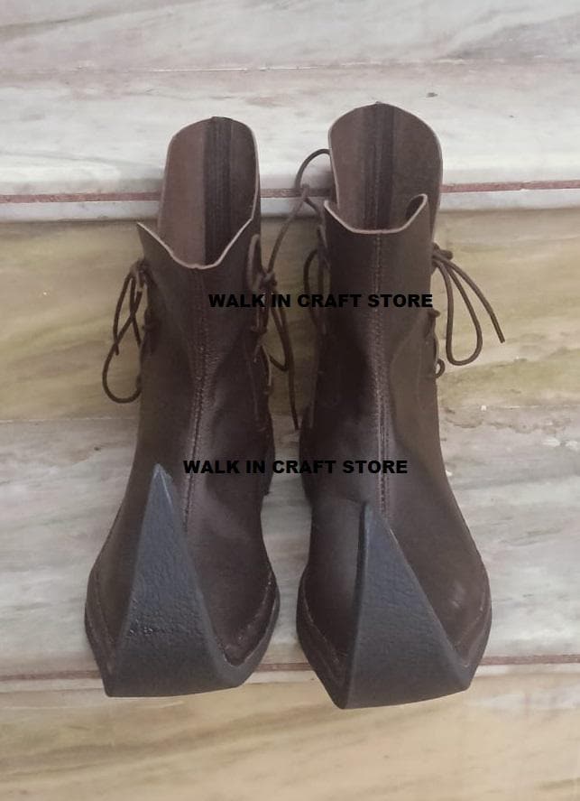 Handcrafted Curved Toe Leather Boots: Medieval Jester Costume Shoes. - Etsy