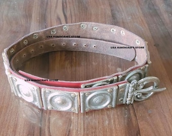 Cinturón de cuero medieval hecho a mano: herrajes de latón macizo, traje renacentista.
