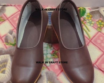 Zapatos planos minimalistas de cuero para mujer / Zapatos de punta cerrada hechos a mano / Calzado cómodo de estilo vintage.