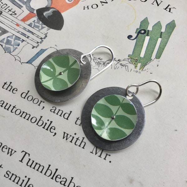 Green Leaves Tin Oorbellen, Sterling Ear Wires, Vintage Tin, 10e verjaardag
