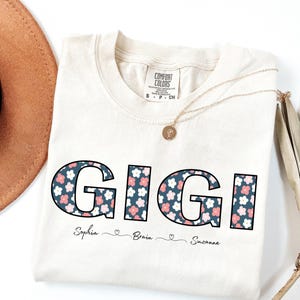 Personalized Gigi Shirt with Grandkids Names, Floral Gigi T-Shirt, Gigi Gifts, Mother&#39;s Day Shirt, Custom Kids Names Grandma Shirt, Gigi Tee