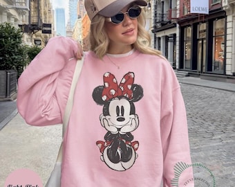 Minnie Sweatshirt, Cute Minnie Hoddie, Retro Minnie Sweatshirt, Family Vacation Hoddie, Family Trip, Mickey Lover Gift