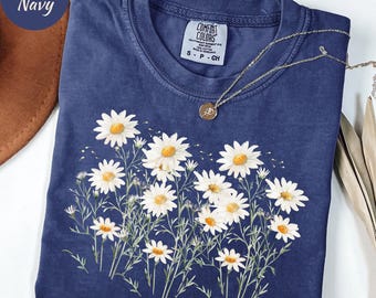 Daisy Flower Shirt Comfort Colors®, Cottagecore Floral Tee, Wildflower Botanical Shirt, Nature Aesthetic T-Shirt, April Birth Flower Gift