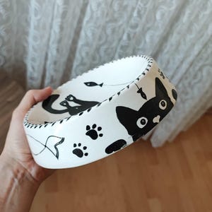 Handmade Ceramic Cat Bowl with Black Cat and Fish Motif, Paw Print Design, Durable Pet Food and Water Dish, Unique Gift for Cat Lovers