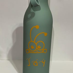 Snug wie ein Käfer personalisierter Vinyl Aufkleber. Tassen oder jeglichen glatten Oberflächen. Ich kann die Beispiele tun, die Sie sehen + 100 mehr. Nachricht an mich VERSANDKOSTENFREI