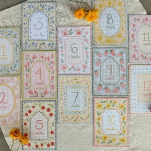 Vintage Floral Baby Milestone Cards – Monthly Baby Photo Props – Girl Baby Shower Gift – Cottagecore Nursery Decor – First Year Keepsake