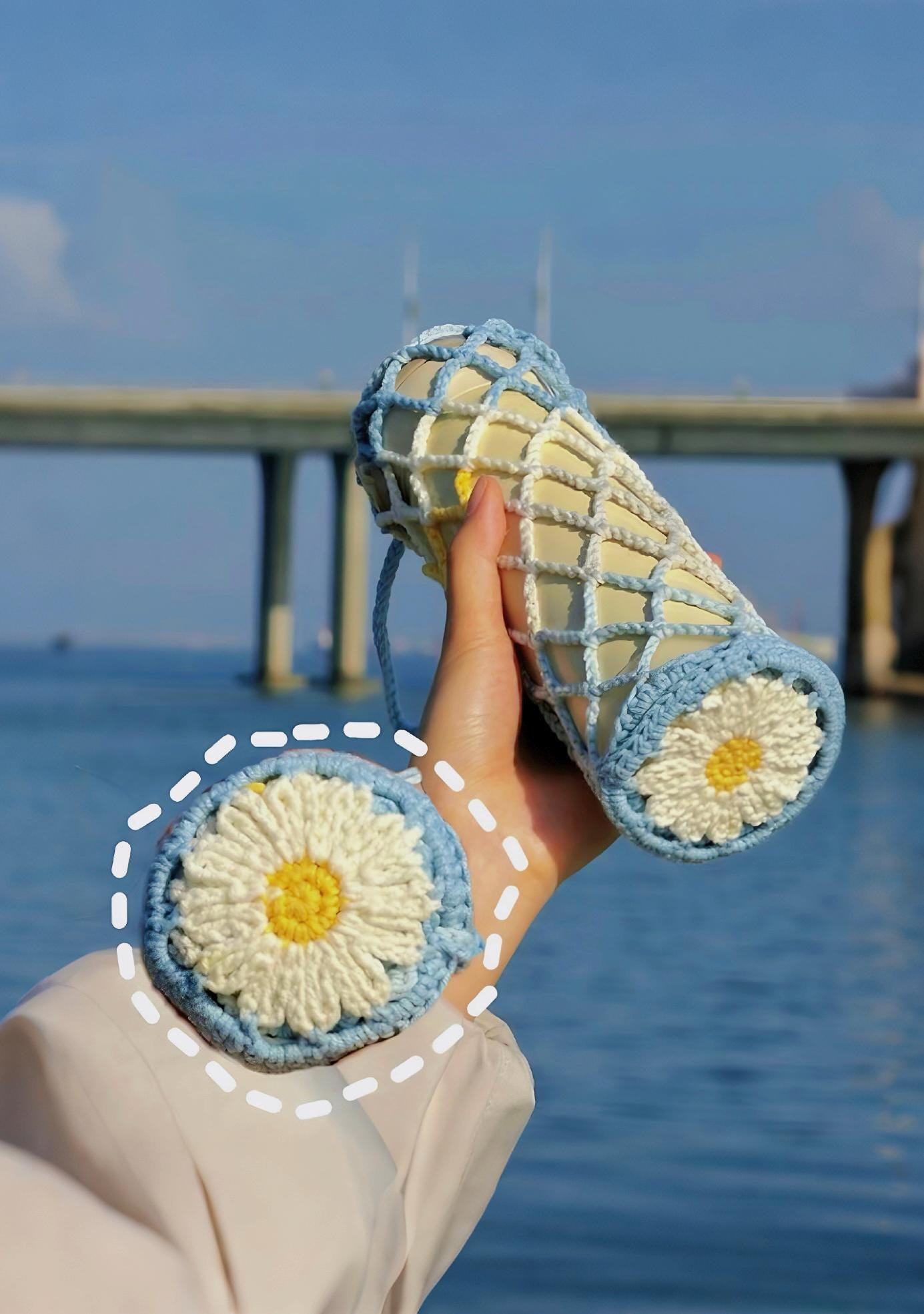 Daisy Flower Crochet Water Bottle Holder Pattern, PDF + Video