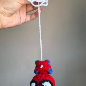 Spider-Man virkmönster, mönster för bilhänge, amigurumi superhjälte, virkad nyckelring, spegelberlock, nybörjarvirkning, plyschleksak, PDF bild 8