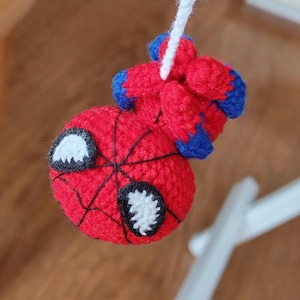 Spider-Man virkmönster, mönster för bilhänge, amigurumi superhjälte, virkad nyckelring, spegelberlock, nybörjarvirkning, plyschleksak, PDF bild 7