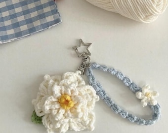Crochet Daisy Flower Pattern, Daisy Crochet Keychain, Crochet Flower Keychain, Amigurumi Flower Crochet Keychain, Crochet Flower Bag Charm