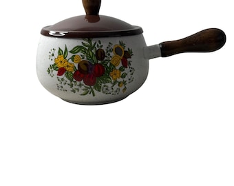 VTG Enamelware Sauce Pan with Lid Fruit Floral Motif Wooden Handle Speckled