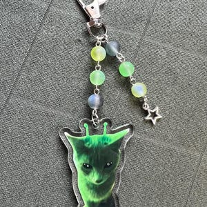 Alien cat acrylic character beaded keychains menacing alien cat