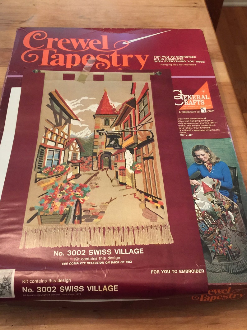 Vintage SWISS VILLAGE crewel tapestry embroidery kit Tudor /& flowers Large 24 x 42 Wallhanging Picture panel 70s Europe General Crafts