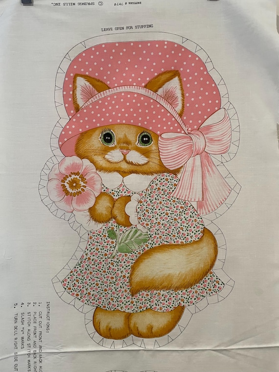 vintage figure ୨୧ * グレー x ピンク ふわふわ 猫さん