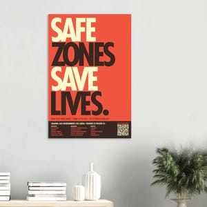 Manifesto dell'eroe "Le zone sicure salvano vite"