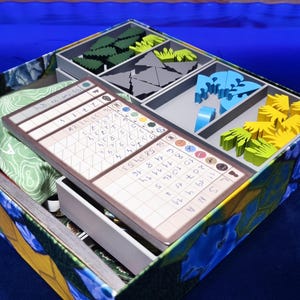 Cascadia 3D Insert – Grundspiel + Wahrzeichen Erweiterung – Druckbare STL-Dateien | Digitaler Download | Game Box Organizer für 3D Druck