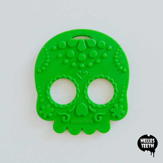 skull teether