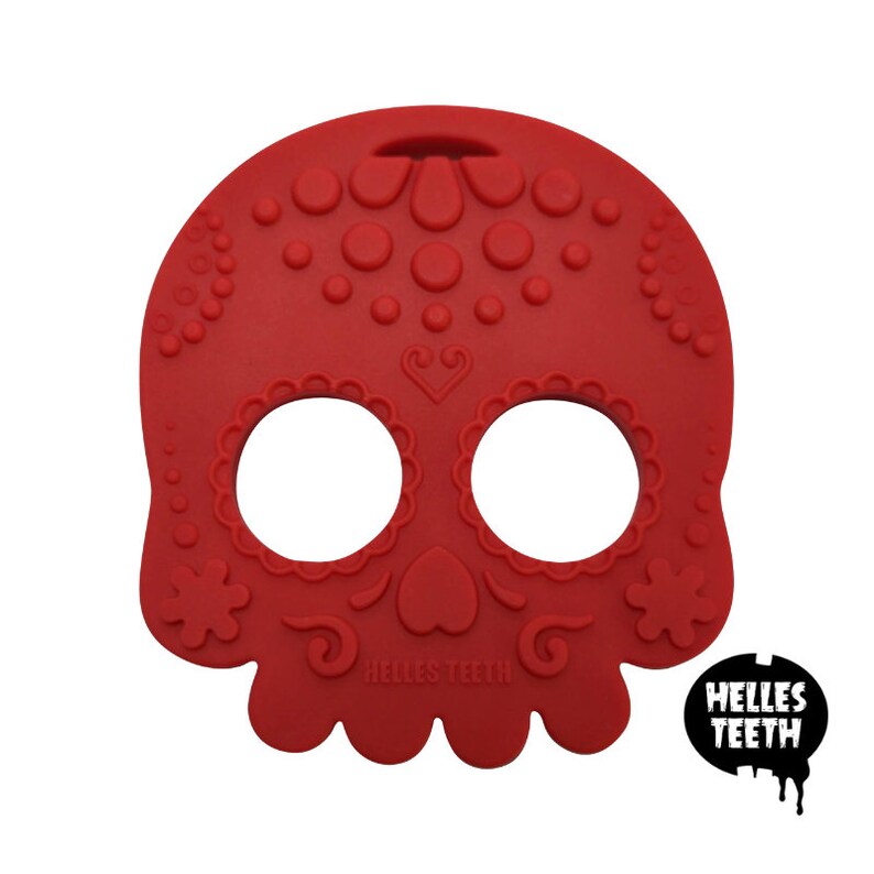 skull teether
