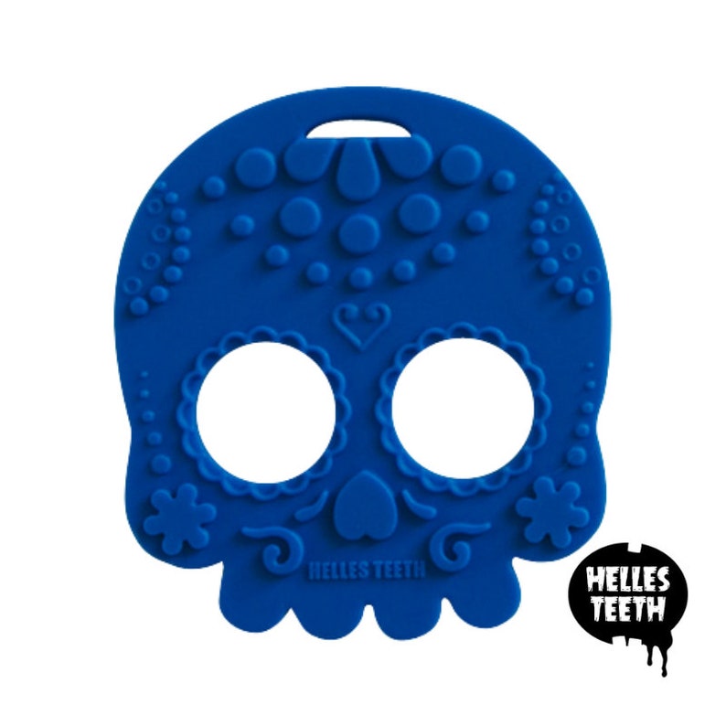 skull teether