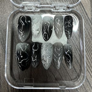 Monochrome Gradient & 3D Silver Line Press On Nails, Gothic Ombre Stiletto and Almond Gel Tips XS–L