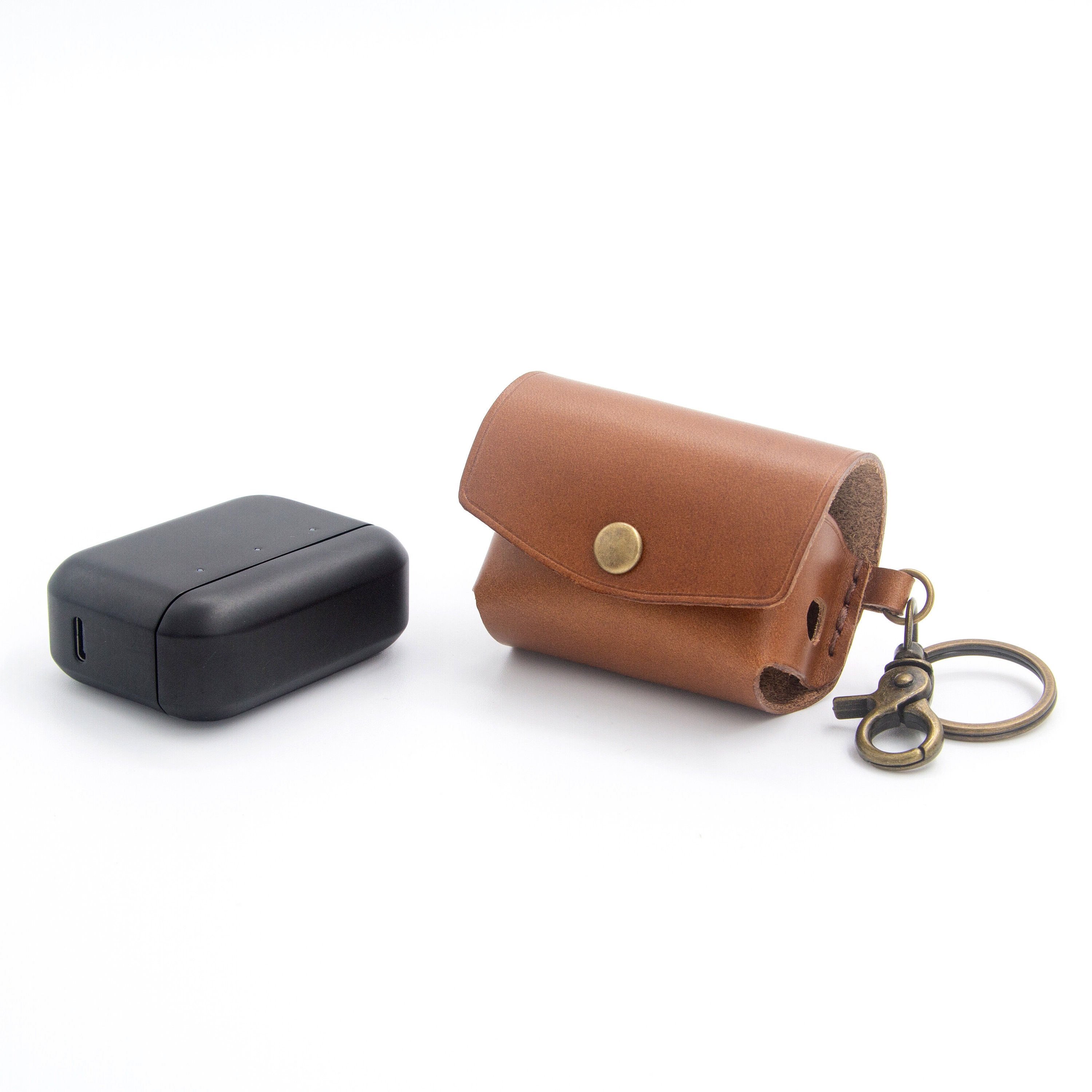 Master & Dynamic MW08 Case Leather Wireless Earphones Case - Etsy