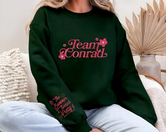 Sudadera bordada del equipo Conrad, camiseta "El verano en que me volví guapa", Cousins Beach, equipo Jeremiah, equipo Belly, ambiente veraniego, artículos de libros