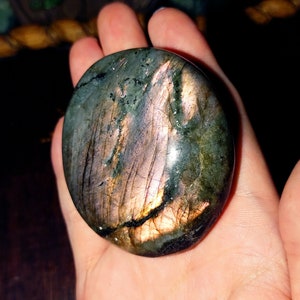 Vibrant Flash Bombetoka (Madagascar) Labradorite Palm Stone Specimen - &quot;Lights of the North&quot;