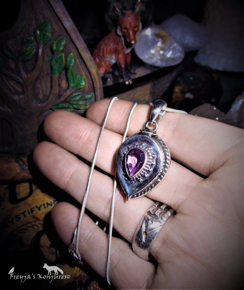Seeker of the Violet Flame Psychicism Peace Temperance Love Beauty Dream Work Lilac Purple African Amethyst /'Poison/' Locket