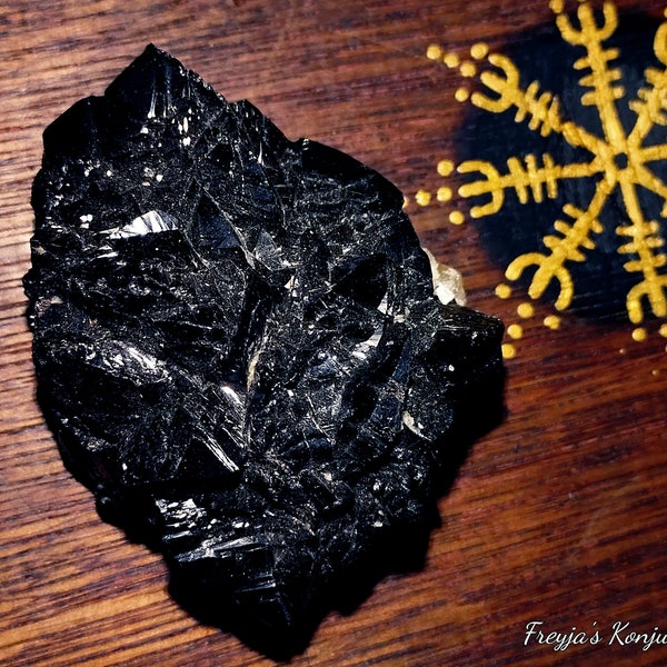 Espécimen de casiterita negra metálica enorme de calidad A+++ - "Joya de Hades"