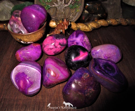 magenta agate