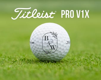Pelotas de golf con iniciales y corona floral / Titleist Pro V1x / Recuerdos de boda / Regalo para bodas, aniversarios y San Valentín / Pelotas de golf personalizadas