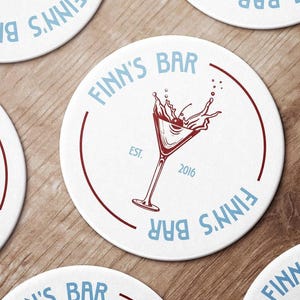 Dessous de verre de bar à martini personnalisés | Décoration d'intérieur | Texte personnalisé | Dessous de verre en papier personnalisés | Cadeau bar | Cadeau prénom | Décoration martini personnalisée
