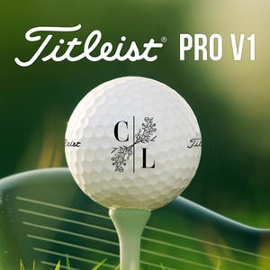 Floral Initials Golf Ball | Titleist Pro V1 | Gift for Wedding, Anniversary, Valentine's Day | Monogram Golf | Personalized Golf Gift