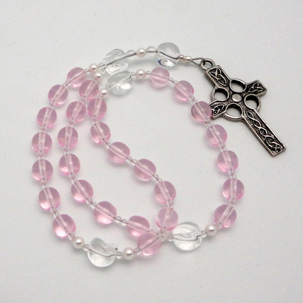 Deaktivieren Sie Rosa Preciosa Tschechische Druk Glas anglikanische Rosenkranz mit Zinn Keltenkreuz