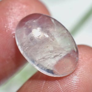 Smooth Pink Rose Quartz Cabochon – Oval Shaped Polished Gemstone, Natural Flat Back Crystal for Rings, Pendants & DIY Jewelry