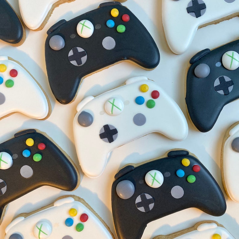 Game controller cookies Video game party food ideas. Check out this list of Video Game Party ideas. Includes video gamer birthday party ideas for favors, food, decorations and more