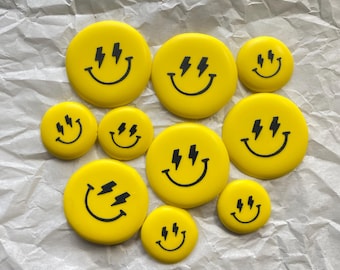 Next ship date is 8/15 -1.5" Smiley Face Fondant Edible Decoration Toppers. Use on Cookies, Cupcakes, Cake Pops and more!