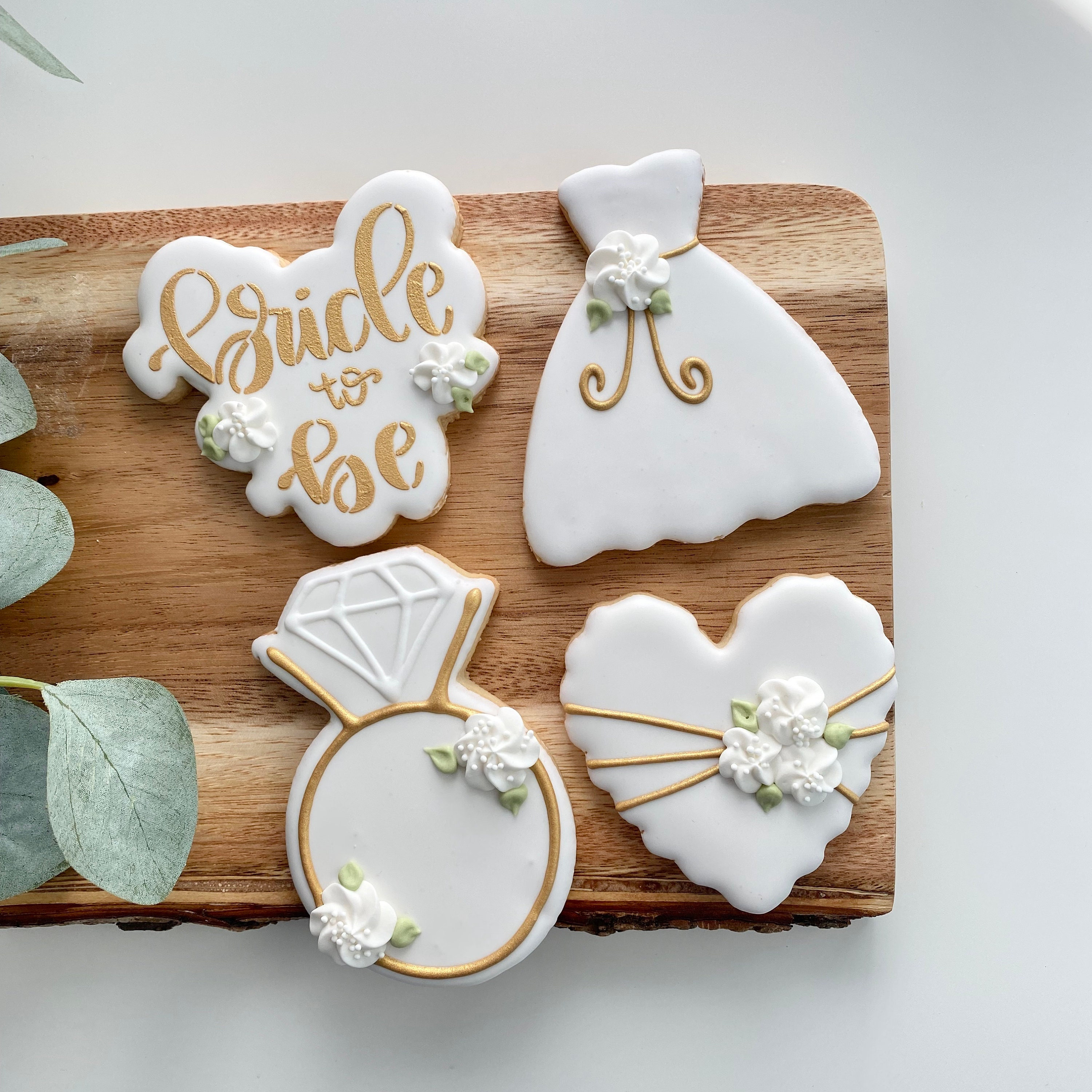 1 Dozen - Gold Bride to Be Bridal Shower Cookies Favors, Wedding Cookie Favors, Bachelorette Cookie Favors