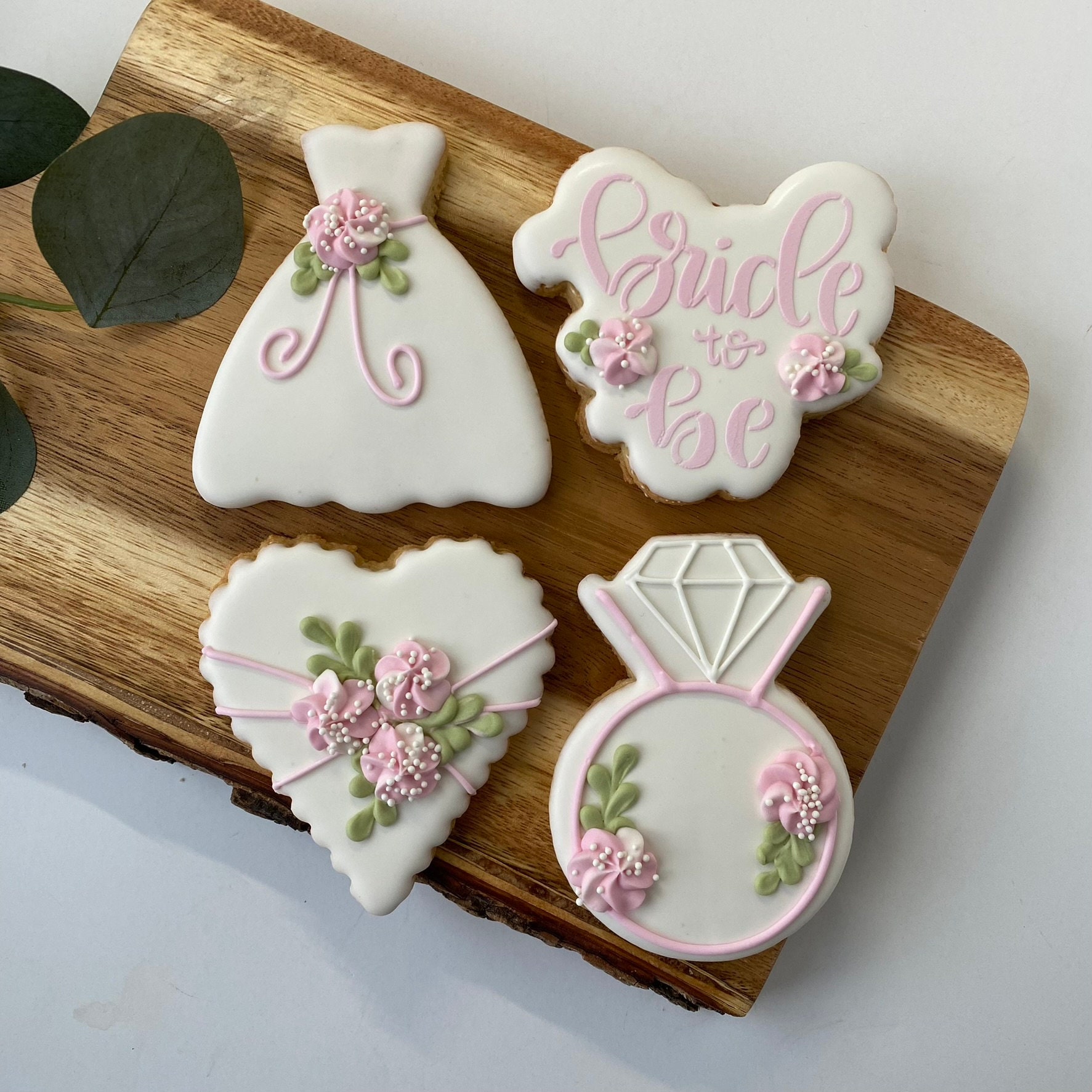 1 Dozen - Bride to Be Bridal Shower Cookies Favors, Wedding Cookie Favors, Bachelorette Cookie Favors